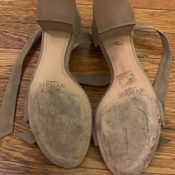 Alexandre Birman Classic taupe with block heel - Picture 4 of 5